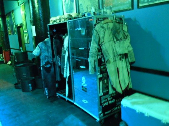 Dimmu wardrobe