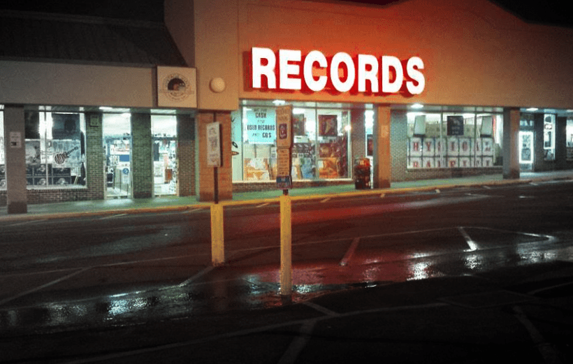 vare nederlag underviser Low Fidelity: Vintage Vinyl and The Precarious State of the Indie Record  Store - Decibel Magazine