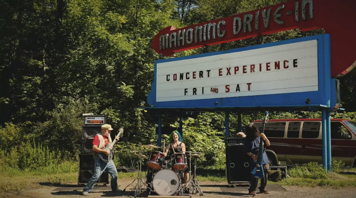Video Premiere: Stinking Lizaveta - 'Champion of My Mind' - Decibel Magazine